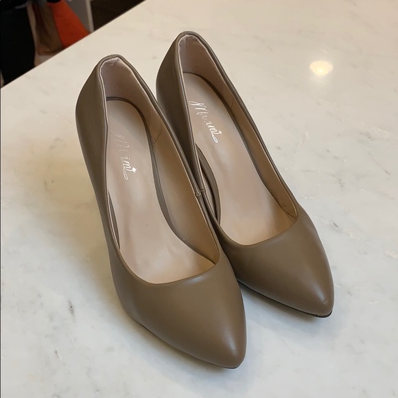Shoes - Brown Pumps | High Heel with Pretty Color! 👠😍🎁